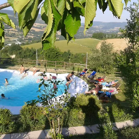 Agriturismo Pietra Rosa 农家乐 *